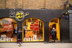 ​Dr. Martens opent meer eigen winkels