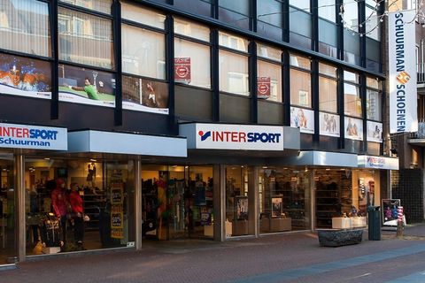 ​Intersport wilde 20 winkels Aktiesport en Perry Sport