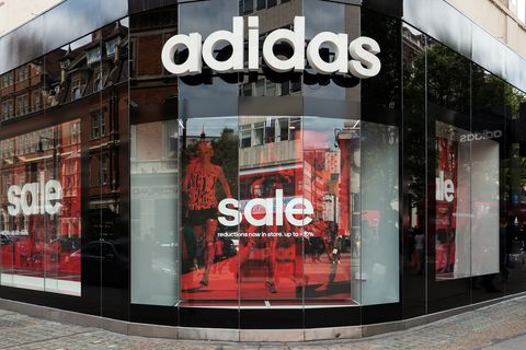 Adidas laat voetbalfans tenue topclubs ontwerpen