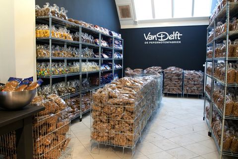 Van Delft de grens over met pepernotenwinkels