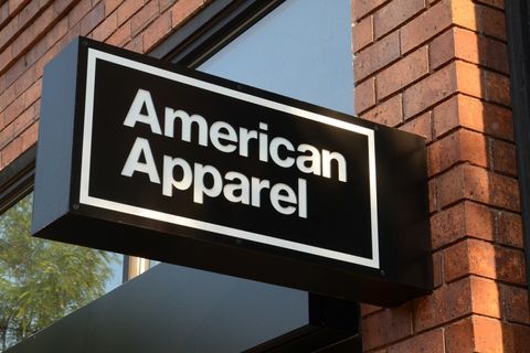 ​American Apparel sluit alle winkels in de VS