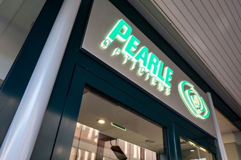 ​Groei van Pearle-moeder zwakt af