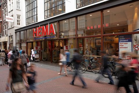 ​HEMA bouwt bijna alle winkels om