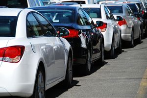 ​Vijftien procent minder auto’s verkocht