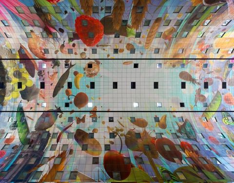 Waarom de Markthal gewoon een chique vreetkeet is