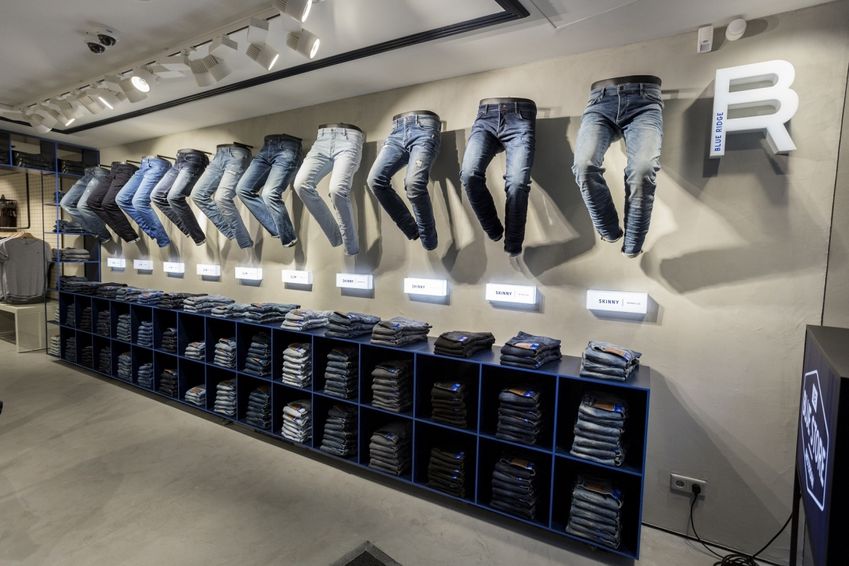 Dit is de eerste jeanswinkel van WE Fashion
