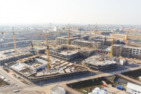 ​Hoe een compleet winkelhart uit de grond wordt gestampt