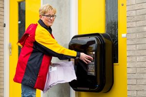 ​DHL test ‘slimme pakketbrievenbus’ in Rotterdam