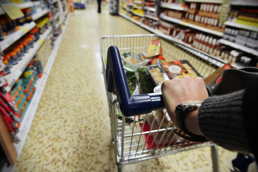 Consument doet meer boodschappen over de grens