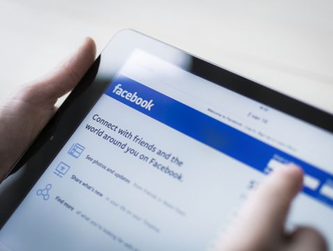 ​Facebook stapt in maaltijdbezorging