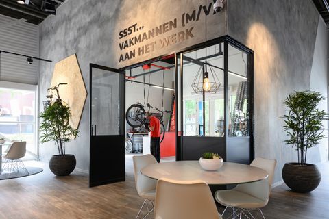 Stella opent vierde testcenter in België