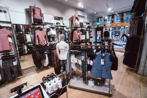 Hier komt de Amsterdamse community van Lululemon samen