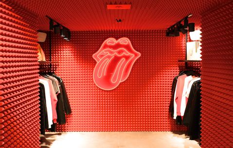 In de winkel van The Rolling Stones smelten mode en muziek samen