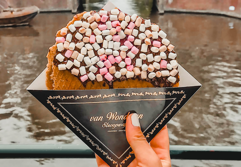 Stroopwafelwinkel in Negen Straatjes moet stoppen met 'horeca'