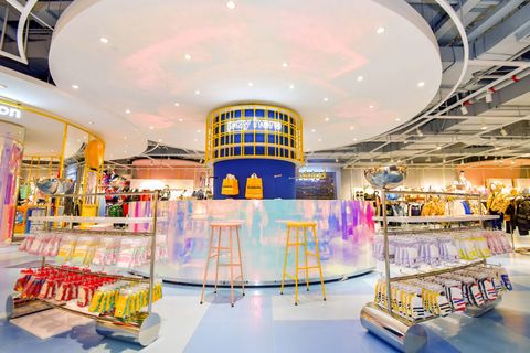 Deze kinderkledingwinkel is ook een interactieve speeltuin 