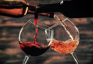 Apeldoorn laat meer winkeliers alcohol schenken