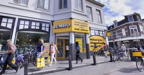 Jumbo groeit gestaag, La Place veert weer op