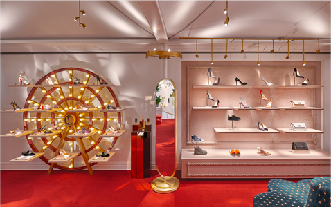 Dit is de Amsterdamse kermisattractie van Christian Louboutin