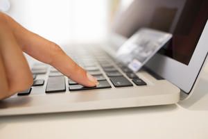 Onlinebestedingen groeien met dubbele cijfers