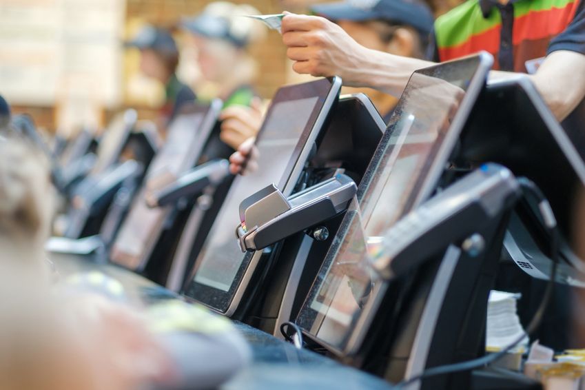 'Winkels moeten contant geld blijven accepteren'
