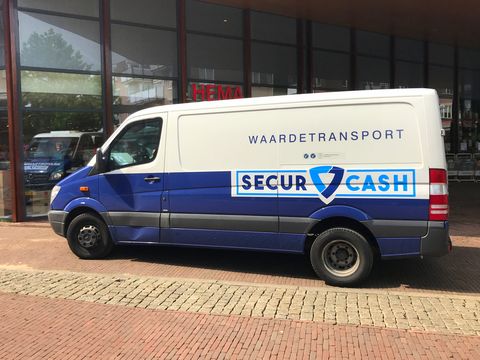 Failliete geldtransporteur blijft winkels bevoorraden