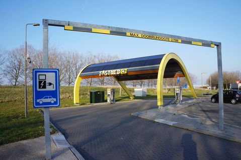 Winkeliers vinden verplichte laadpalen overdreven