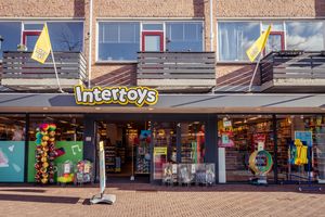'Intertoys dreigde opnieuw om te vallen'