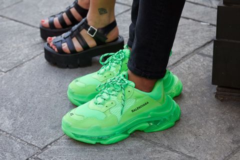  'Jongere geeft steeds meer uit aan luxe sneakers'
