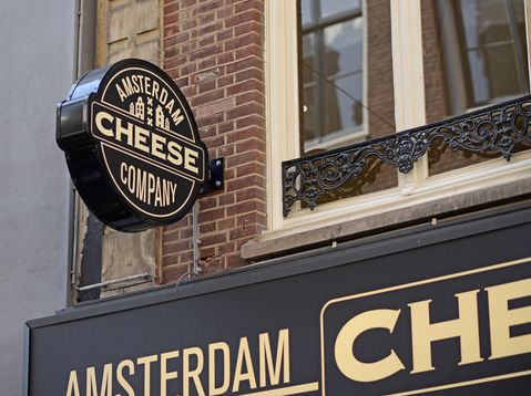 Kaaswinkels starten rechtszaak om toeristenwinkelverbod