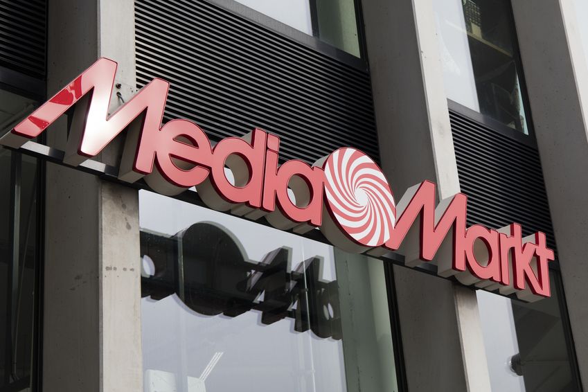 'Winkels Saturn en MediaMarkt moeten kleiner worden'
