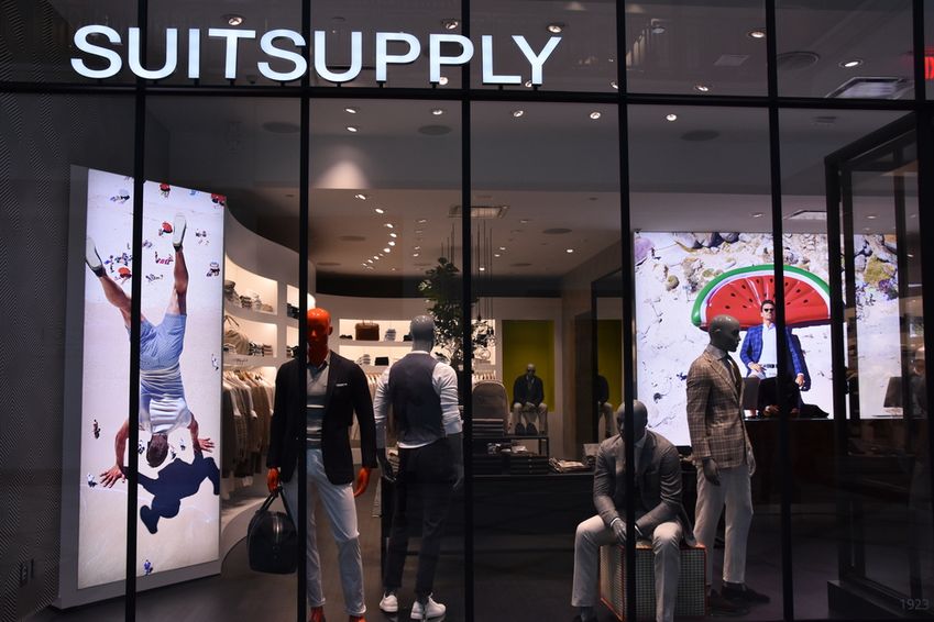 Suitsupply komt met een 'online paskamer'