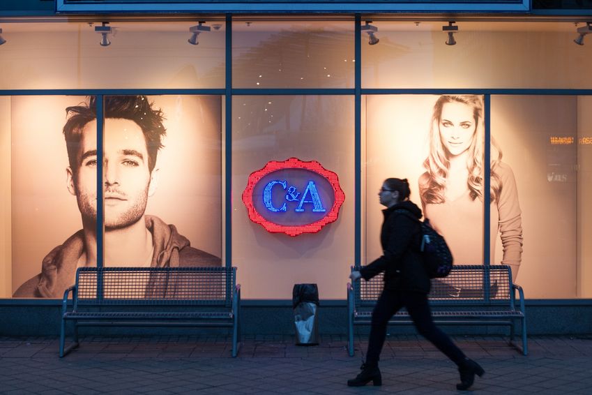 ‘C&A wil honderd Duitse winkels sluiten’