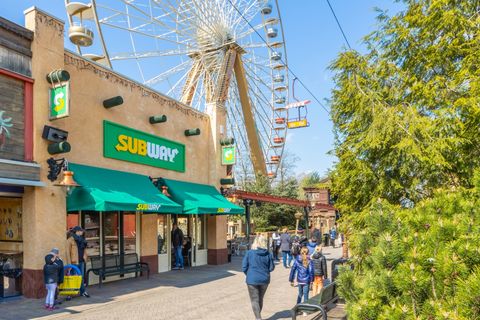 Subway maakt debuut in een Nederlands pretpark
