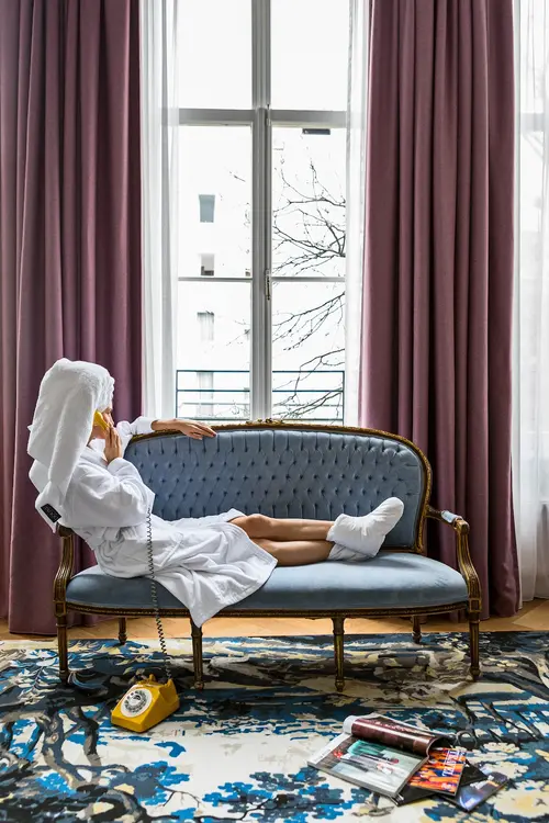DOUXE Hotel Luxury Financieel Medewerker afbeelding