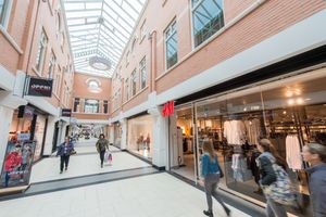 Nieuwe eigenaar voor winkelcentrum Arendshof II in Oosterhout