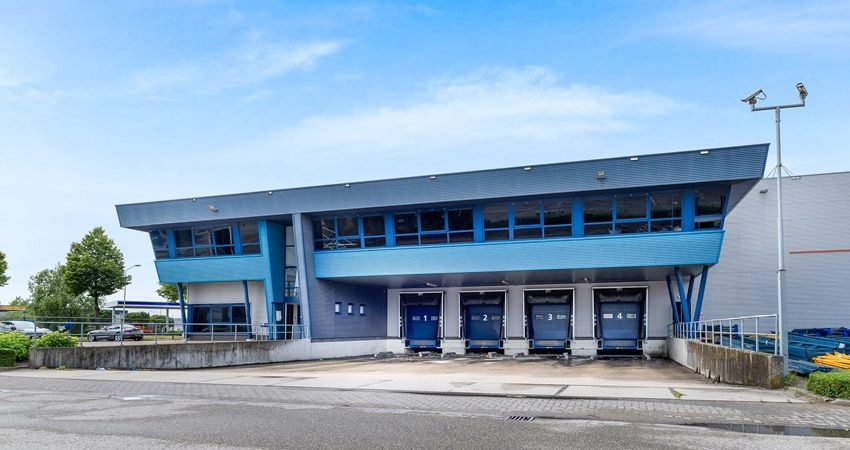 Budgetisolatieshop huurt logistieke ruimte in Roosendaal