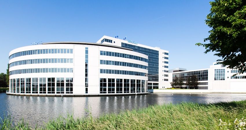 Foxess en Premiere Logistics huren kantoorruimte in Hoofddorp