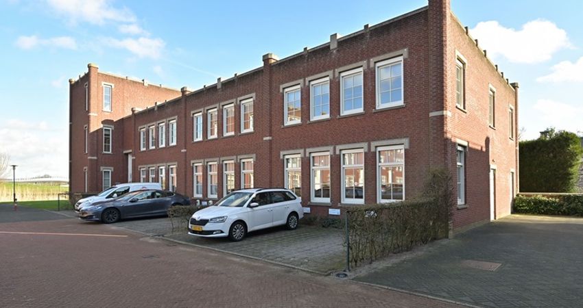 Centrum voor Onderwijs en Zorg huurt 700 m2 in kantoorvilla in Rijswijk