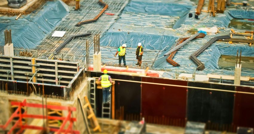 EIB: Werkvoorraad bouw blijft stabiel, maar personeelstekort belemmert productie