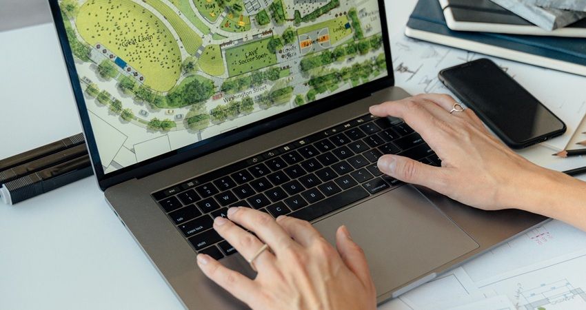 De Omgevingswet geëvalueerd: Gaan gemeenten de deadline voor overgang naar integraal omgevingsplan halen?