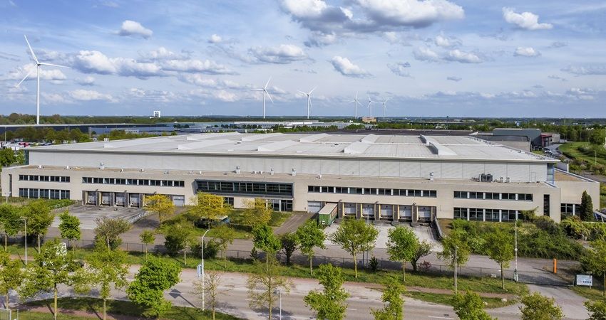 Humby huurt warehouseruimte in Venlo van fonds Tristan Capital Partners
