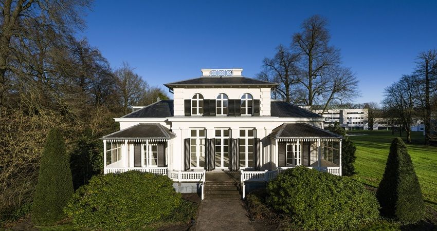 Doornebal Ruys huurt Villa Sparrenheuvel in Zeist van Newomij