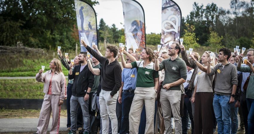Bouw eerste 52 woningen Aan de Vallei in Roermond gestart