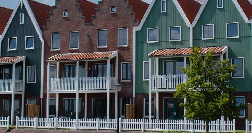 Huizenprijzen 4 procent hoger dan jaar eerder