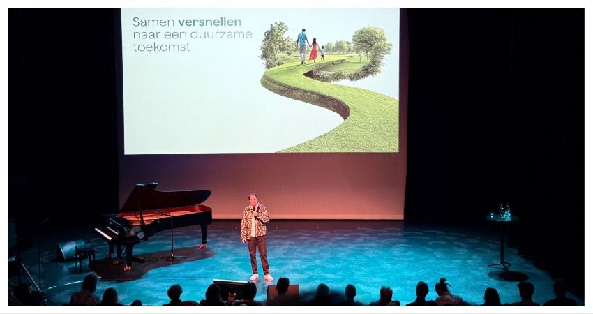 Een van deze vijf ontwerpen moet 'de volgende Sagrada Familia' worden in Rotterdam