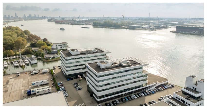 Jumbo Scheepvaart vernieuwt huurcontract in Schiedam