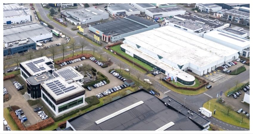 Iroko koopt kantoor en logistiek pand in Drunen