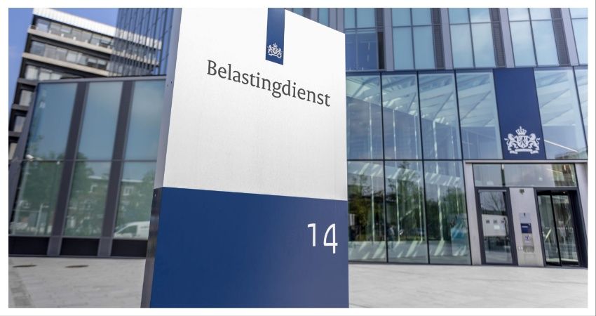 Zorgen om opdrogend buitenlands kapitaal, Belastingdienst gaat ‘kijken naar voorwaarden’