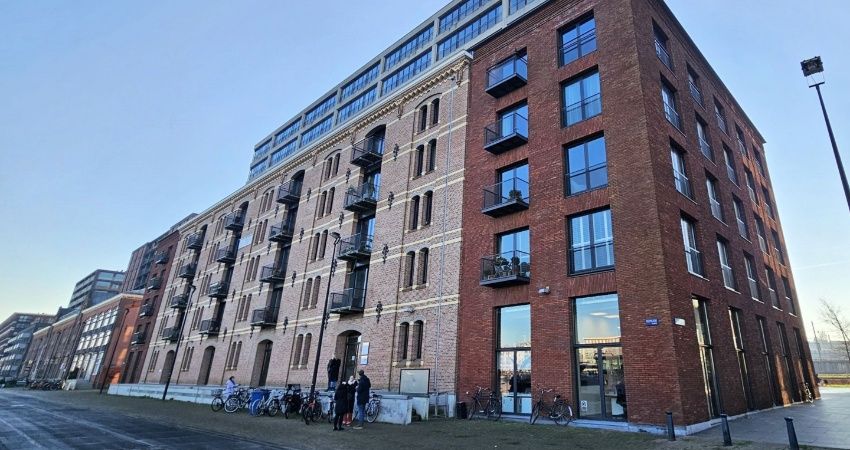 Amsterdamse Huisartsen Alliantie huurt kantoorruimte in Oostelijk Havengebied