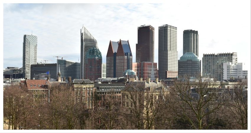 Hogere opname kantoorruimte in Amsterdam en Rotterdam, daling in Den Haag
